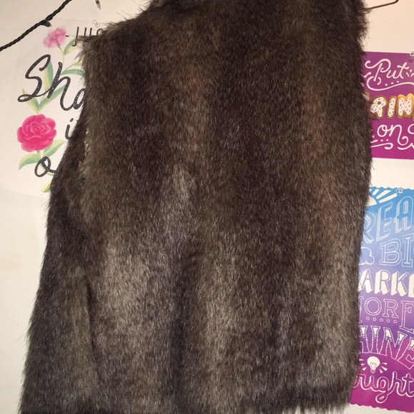 Vest - Picture 2 of 2